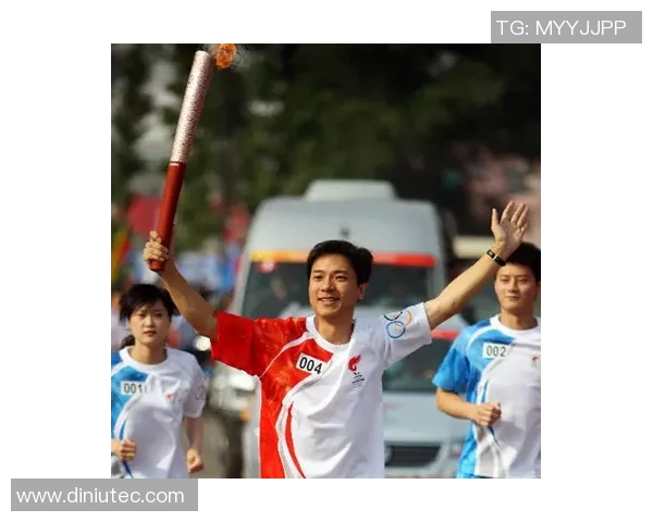 许钟豪:从青涩少年到职场精英的成长之路与人生哲学探索