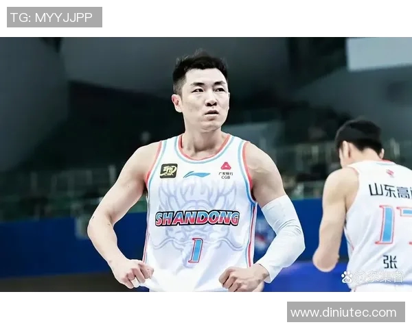 高诗岩：从青涩球员到篮球明星的成长之路与奋斗故事