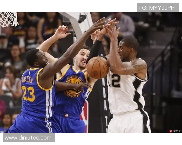 2015年2月21日勇士与马刺的激战回顾与精彩瞬间分析
