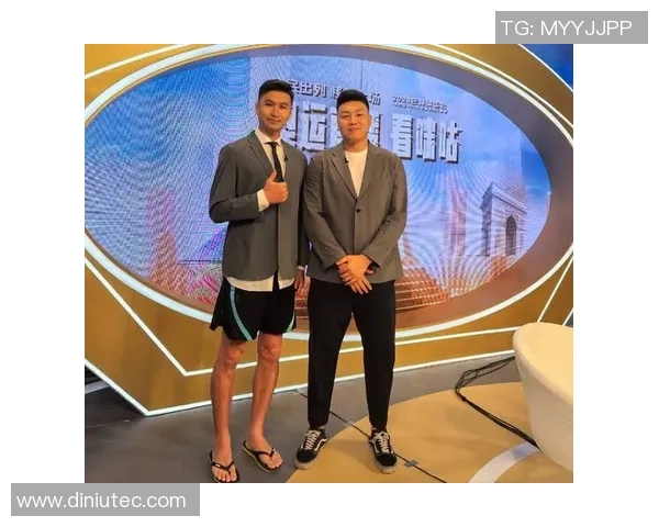 李根:从篮球场上的拼搏到人生舞台的蜕变之路